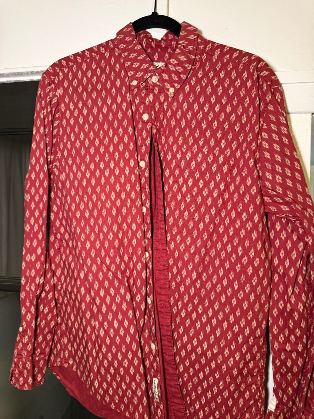 American Eagle Button Down Shirt (Size M)